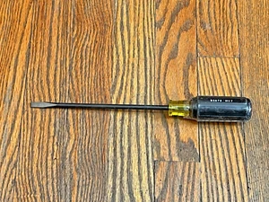 NOS PRATT-READ SCHLITZ 1/4 X 7 ZOLL POLSTERGRIFF SCHRAUBENDREHER # HERGESTELLT IN DEN USA 83672 - Bild 1 von 1