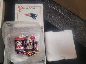 New England Patriots Danbury Mint Christmas ornament 2005 Train NIB - Picture 1 of 2