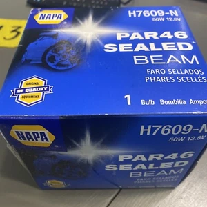 NAPA OE Quality H7609 Sealed Beam (Pack of 1) H7609N - Picture 1 of 3