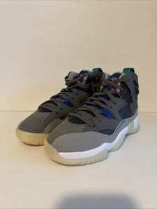 Jordan Jumpman Two Trey (GS) Graphite/infrared 23 - Picture 1 of 8