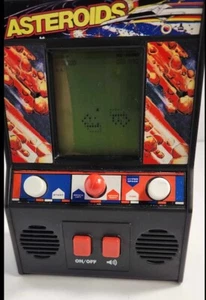 ASTEROIDS Mini Hand Held Arcade Game Battery Operated 1979 Atari Interactive - Picture 1 of 7