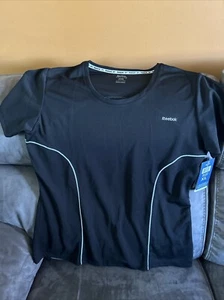 Reebok Women's Dynamic Fitted Performance Short Sleeve T-Shirt Black 1X - Picture 1 of 10