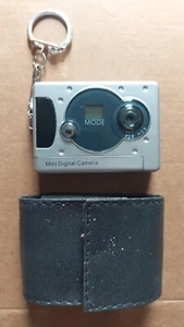 Philips US2-P44417 0.1MP Digital Camera - Silver - Picture 1 of 2