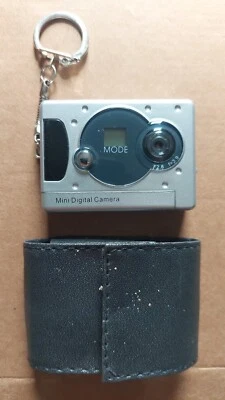Philips US2-P44417 0.1MP Digital Camera - Silver - Image 1 of 2