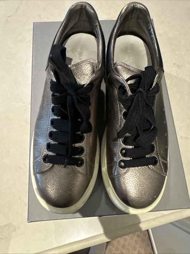 Zapatilla deportiva Alexander Mcqueen plataforma talla 9,5 Foto 1 de 4