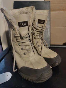 Women's NIB Adirondack Waterproof Leather Suede Lace-Up Boots Size 9 - Picture 1 of 7