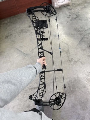 Mathews Lift 33 ATA (33») DL (28») DW (70#) *ДОСТУПНЫ МОДЫ* С РУКОЯТКОЙ MATHEWS BOND - Изображение 1 из 4