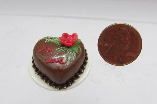 Casa de Muñecas Miniatura Día de San Valentín Mi Amor Corazón Pastel con Rosas G6396 Foto 1 de 1