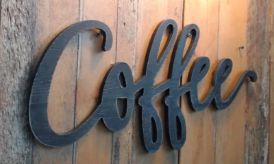 Кофейный знак - настенный подвес - деревенский знак из цельного дерева - черный - Изображение 1 из 3