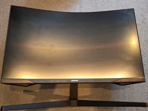 Samsung Odyssey G5 G55C Gaming-Monitor schwarz curved 165Hz, 32 Zoll, VA Panel - Photo 1/4