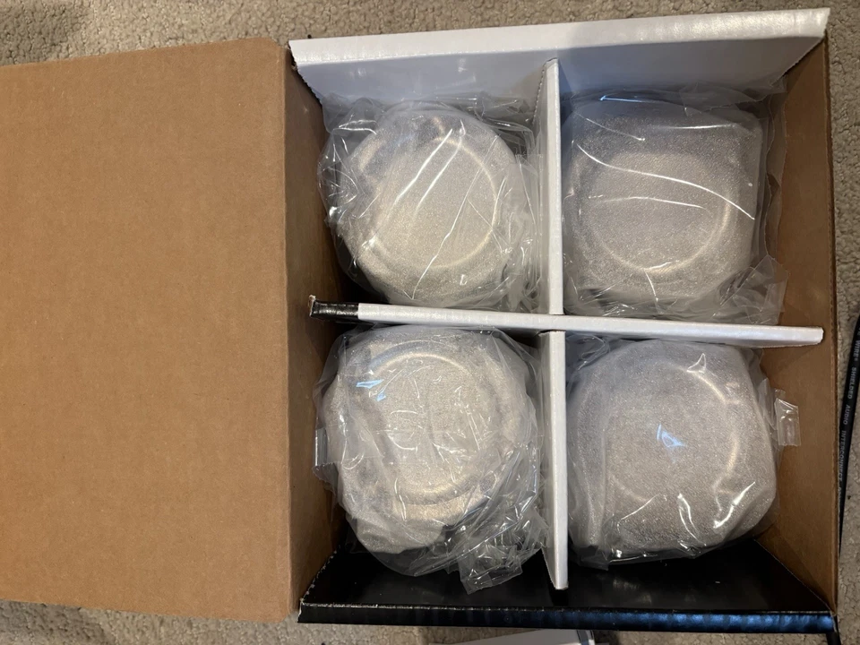 Kit de pistón Wiseco 81,5 mm de diámetro, -12 plato domo para Honda / Acura B18 LS VTEC, B18C Foto 1 de 4