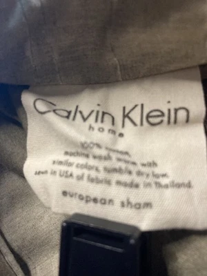 Juego de 3 fundas de almohada cuadradas Calvin Klein 29X 29 marrón moca 100 % algodón Foto 1 de 4