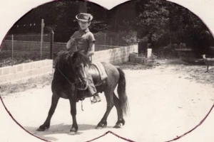 Sunday Boy on Horse promenade Old Photo 1935' - Foto 1 di 4