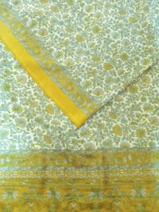 Moss Crepe Saree Indian Vintage OfWhite Floral Printed Sari Craft Fabric MSS1076 - Picture 1 of 9