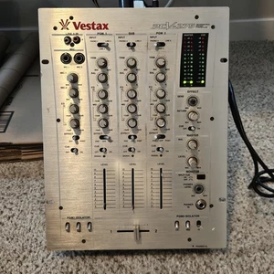 Vestax PCV-275 DJ Mixer Controller di Miscelazione Professionale Argento Funzionante - Foto 1 di 8