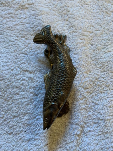 One Reclaimed Antique Brass Victorian Fish & Shell Door Knocker (EBZ153) Cover