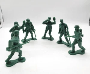 Set of 6  Greenbriar International Green Plastic Army Men Figure 4" Plastic - Picture 1 of 3