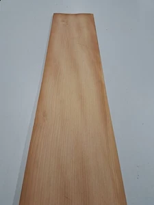 Constructional Oregon Pine Veneer - 1 NATURAL WOOD Sheet - 830 x 200 x 1.4mm - Picture 1 of 5