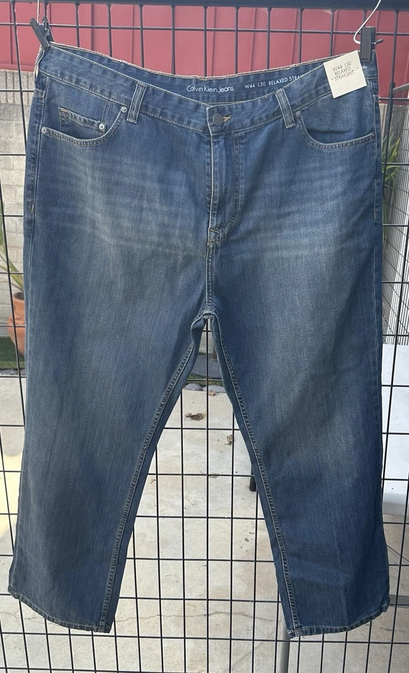 Calvin Klein Men's Relaxed Fit Straight Leg Blue Denim Jeans (44x30) New - Image 1 of 4
