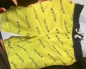 Bañador Tommy Hilfiger amarillo para niños talla grande - Imagen 1 de 4