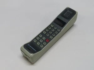 #10 TÉLÉPHONE PORTABLE VINTAGE MOTOROLA DYNATAC ULTRA CLASSIQUE - Photo 1 sur 14