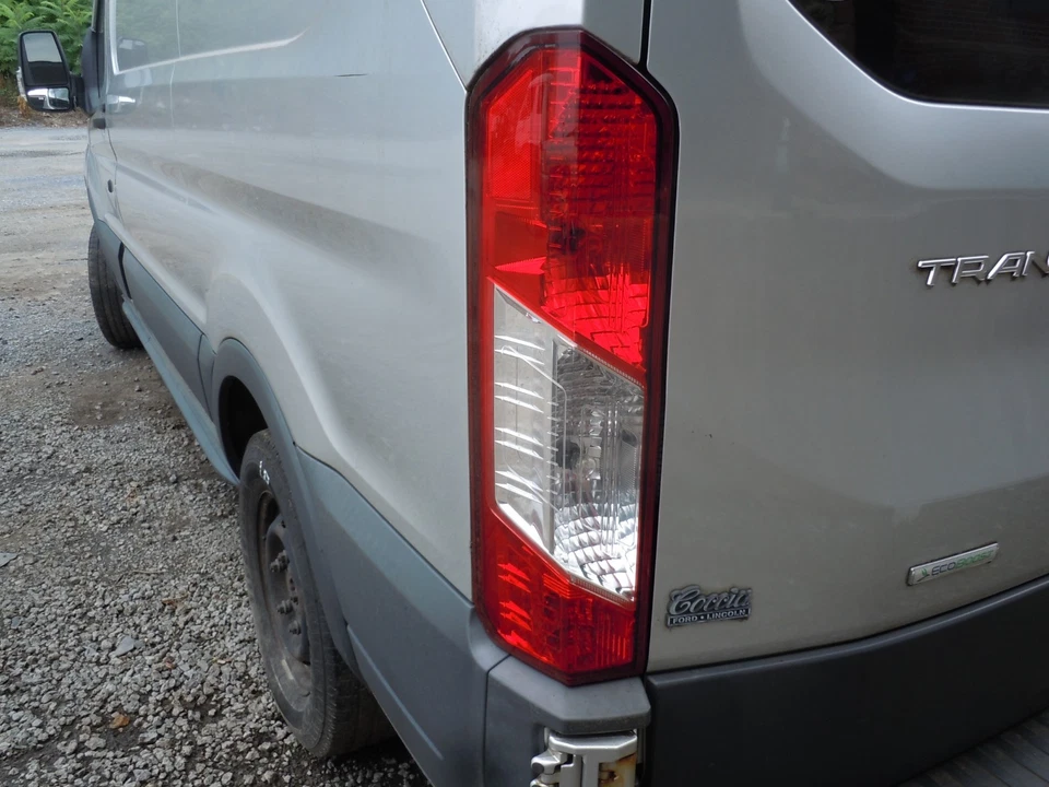 Ford Transit-150 2015-2023 doble carga luz trasera lámpara conductor izquierda SRW OEM Foto 1 de 1