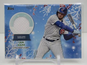 IAN HAPP 2023 TOPPS HOLIDAY MEGA PLAYER GETRAGENER AUFNÄHER! CHICAGO CUBS!! - Bild 1 von 2