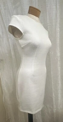 Vestido de novia corto marfil Foto 1 de 4