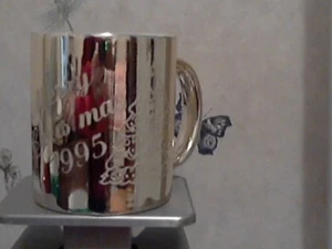 Vintage Village Green Metallic Gold Mug Etched w/Date 1995 + Christmas Tree - Picture 1 of 2