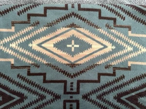 Pendleton Home Jacquard Throw Blanket 50 x 60 Reversible Aztec Design - Picture 1 of 3
