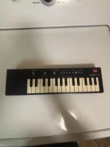 Teclado Casio PT 10 Vintage Blanco y Negro Años 90 - Imagen 1 de 4