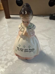 Enesco Vintage Pink Mother In The Kitchen Prayer Lady Dinner - Picture 1 of 4