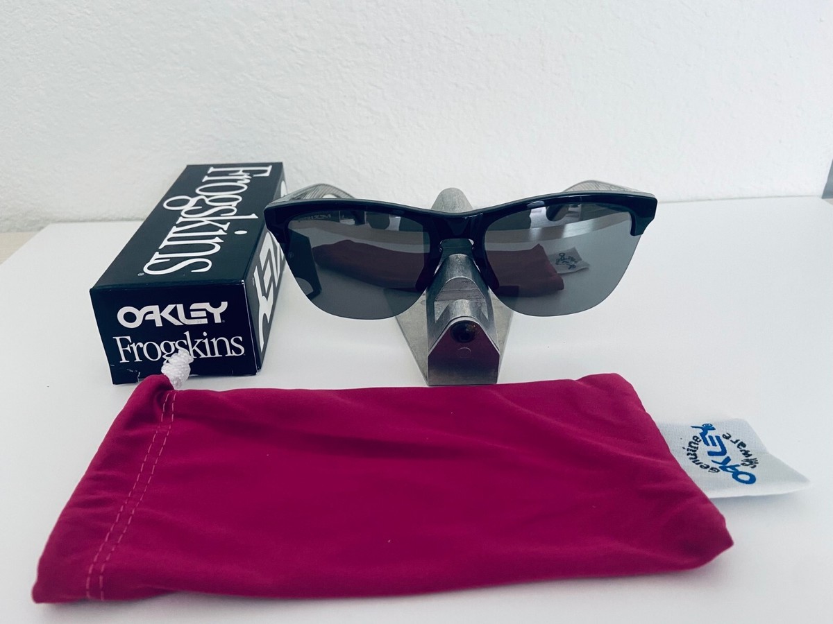 Oakley Frogskins Lite Sunglasses for Men for sale | eBay Oakley Frogskins Lite Sunglasses for Men for sale | eBay