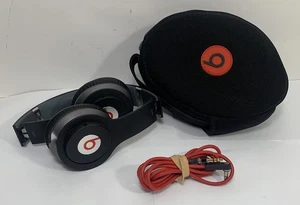 Beats by Dr. Dre Solo HD Wired On the Ear Headphones black n red - TESTED - Picture 1 of 4