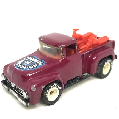 Hot Wheels Good Ol Pick-Um-Up 1973 Borgoña con neumáticos Goodyear hechos en Malasia Foto 1 de 4