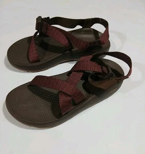 Chaco Cloud Z Sport Sandals Size 10 Burgundy Water Active Hike Buckle - Picture 1 of 11