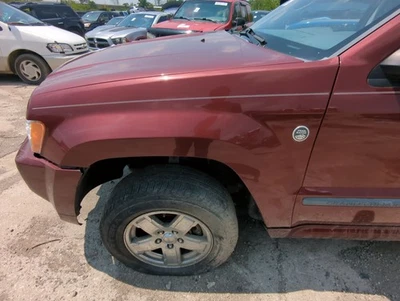 Guardabarros conductor Jeep Grand Cherokee 2005-2010 F9ZAL Foto 1 de 3