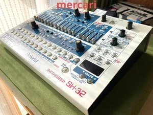Sintetizador de escritorio Roland SH-32 / Módulo multitímbrico de 4 partes probado - Imagen 1 de 20