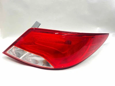 15 16 17 2015 Hyundai Accent Sedan Rh Pass lanterna traseira Assm OEM 924021R610 - Imagem 1 de 4