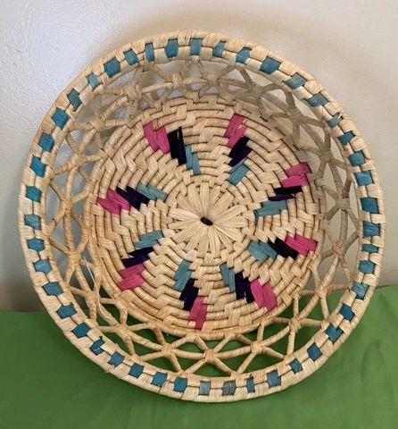 Vtg Woven Straw Colorful Star Bread Basket Bowl Open Sides Pink Green 12"x3.5" Cover