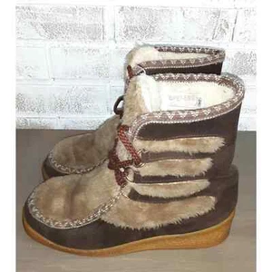 Bota Yodelers Vintage Gamuza y Piel, Talla 8 Clásica atemporal, Invierno Chic - Imagen 1 de 9