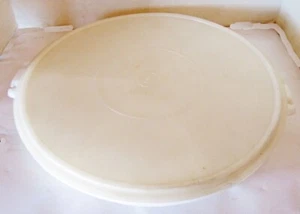 VINTAGE Tupperware 12" Round 405-1 Pie Veggie Carrier Snack Keeper & 224-5 Lid - Picture 1 of 3