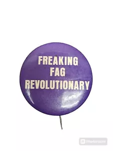 Prendedor botón púrpura Freaking Fag revolucionario vintage orgullo gay LGBT años 70 - Imagen 1 de 7