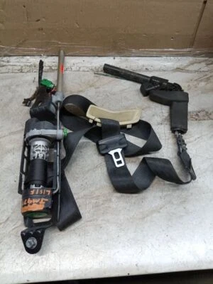 Used Front Left Seat Belt Front fits: 2011 Volvo 60 SERIES bucket seat driver bu Foto 1 de 4