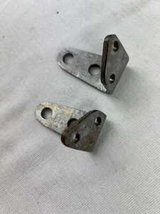 1932 De Soto trumpet horn mounts - Foto 1 di 6