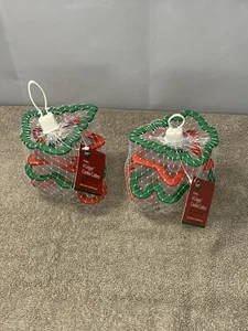 WILTON GRIPPY Christmas Holiday Cookie Cutters 4 Fun Shapes (2 Packs Of 4) - Picture 1 of 9