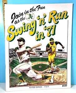 ๐ฅ 1971 Oakland Athletics Baseball Official Yearbook HIGH GRADE!! ๐ฅ - Picture 1 of 13