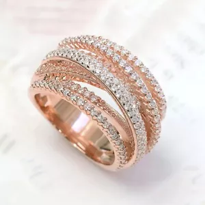Ring in Rosegold mit Zirkonia Steinen. - Bild 1 von 1