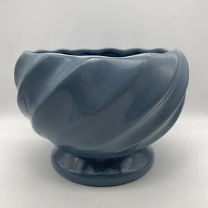 Vtg American Bisque Pottery Planter Round Cornflower Blue Spiral Flower Pot - Picture 1 of 9