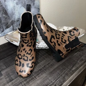 Hunter Chelsea Boot Leopard Print, Rain Boots, Women's 6 New - Picture 1 of 8